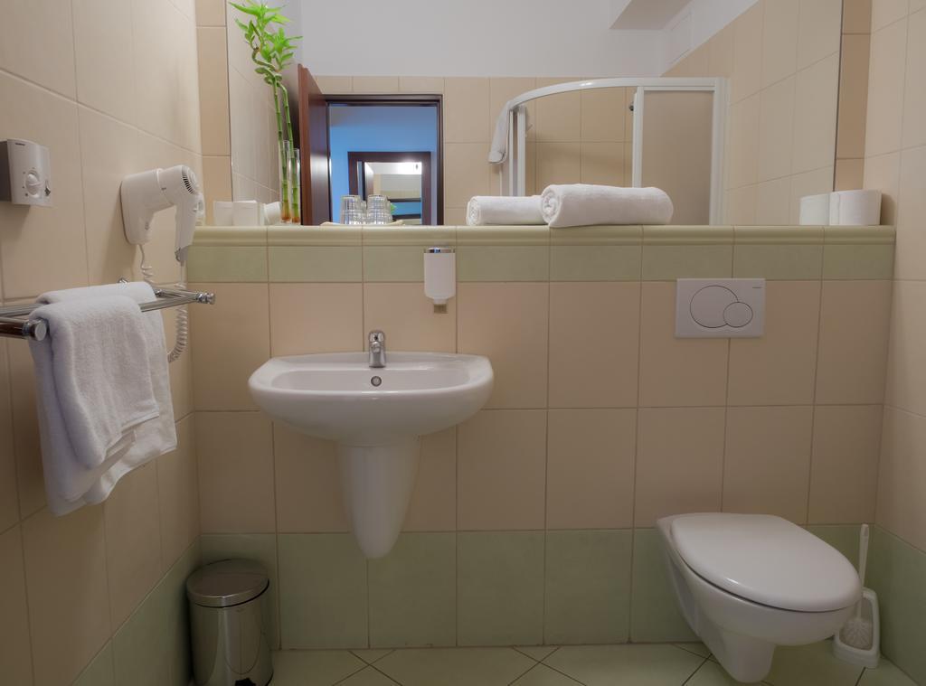 Hotel Cvilin Krnov Exterior photo