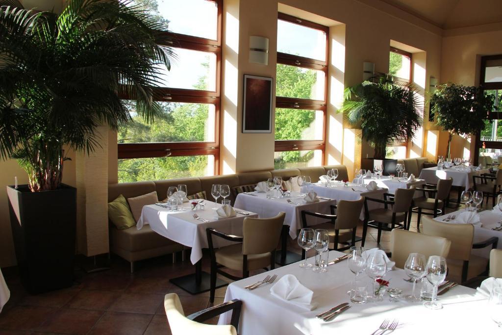 Hotel Cvilin Krnov Exterior photo